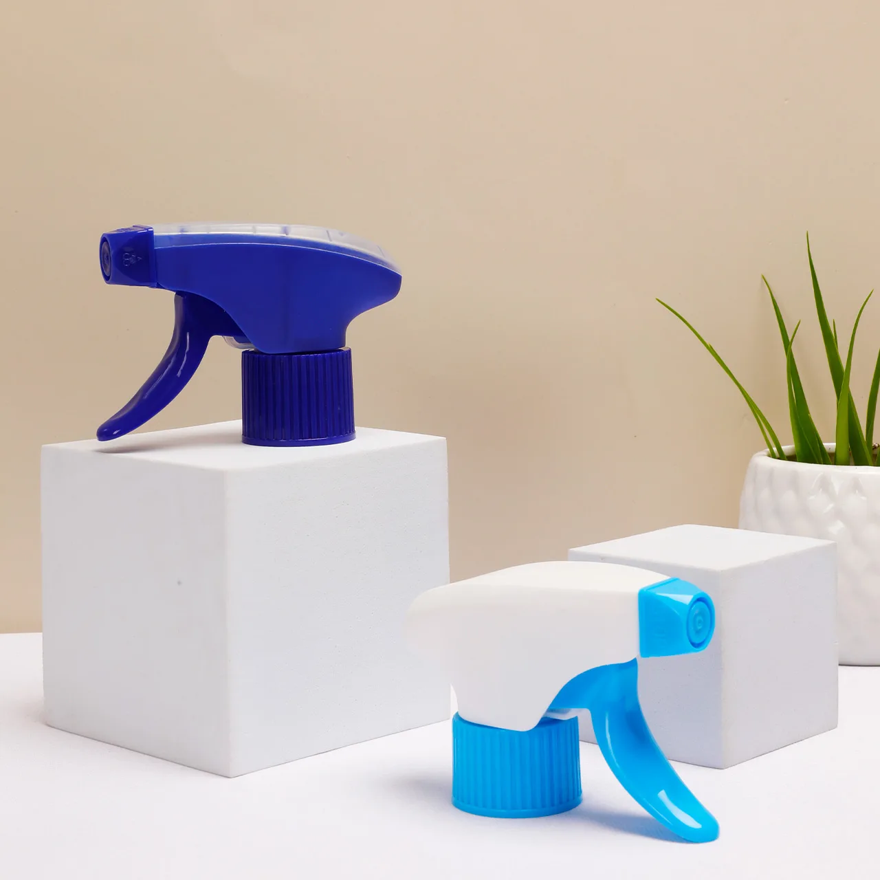 Новый дизайн, блокировка тумана, садовый Химически стойкий пластиковый обычный оптом 28/410 триггерный распылитель, функциональный триггерный распылитель