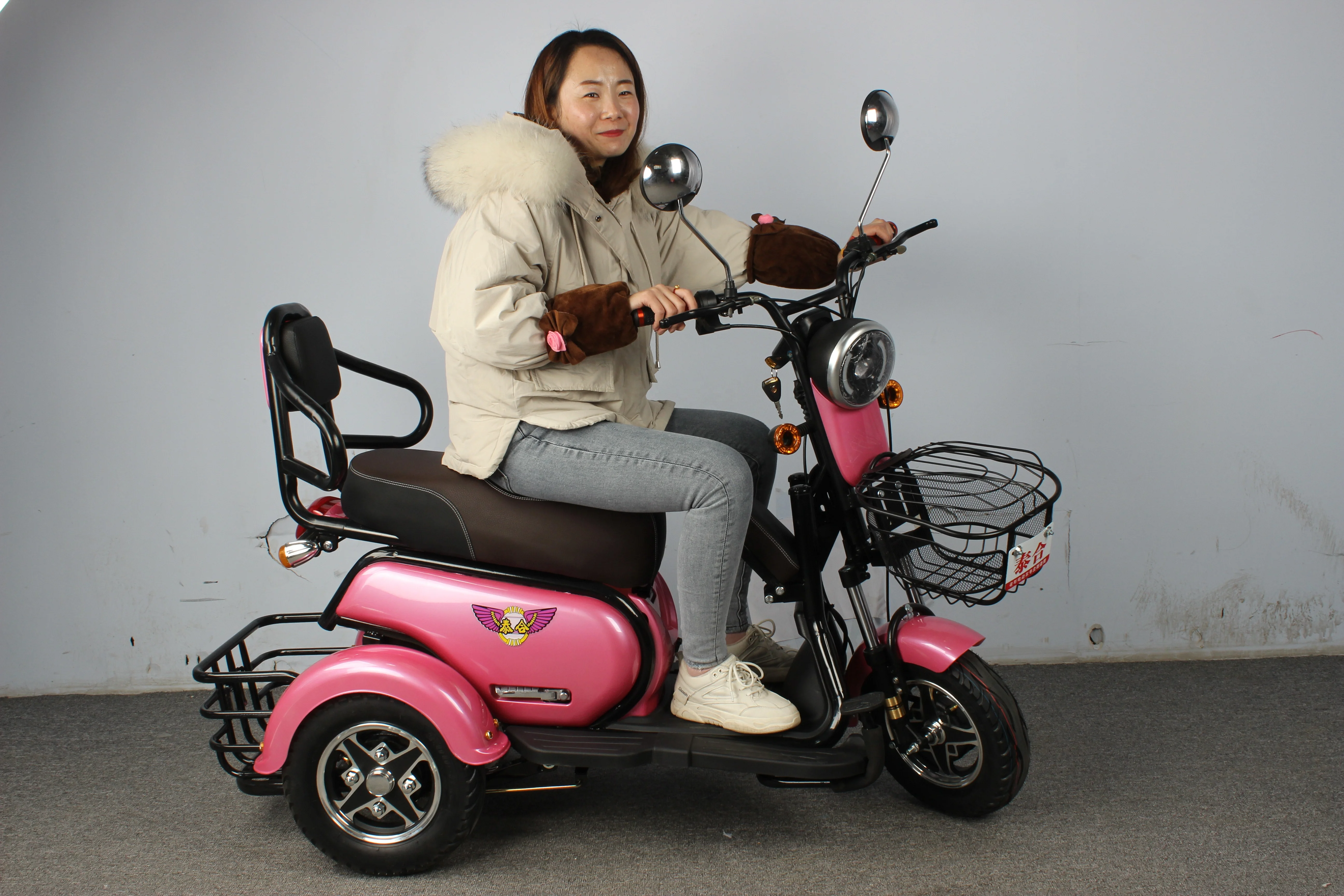 electric passenger tricycle cargo trike with three seats new three wheel adult car fashionable leisure