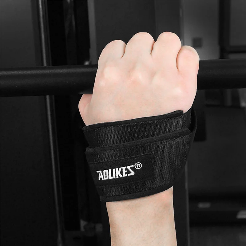 Aolikes Protective Figure 8 Lifting Straps for Powerlifting Neoprene Weightlifting Wrist Support Straps