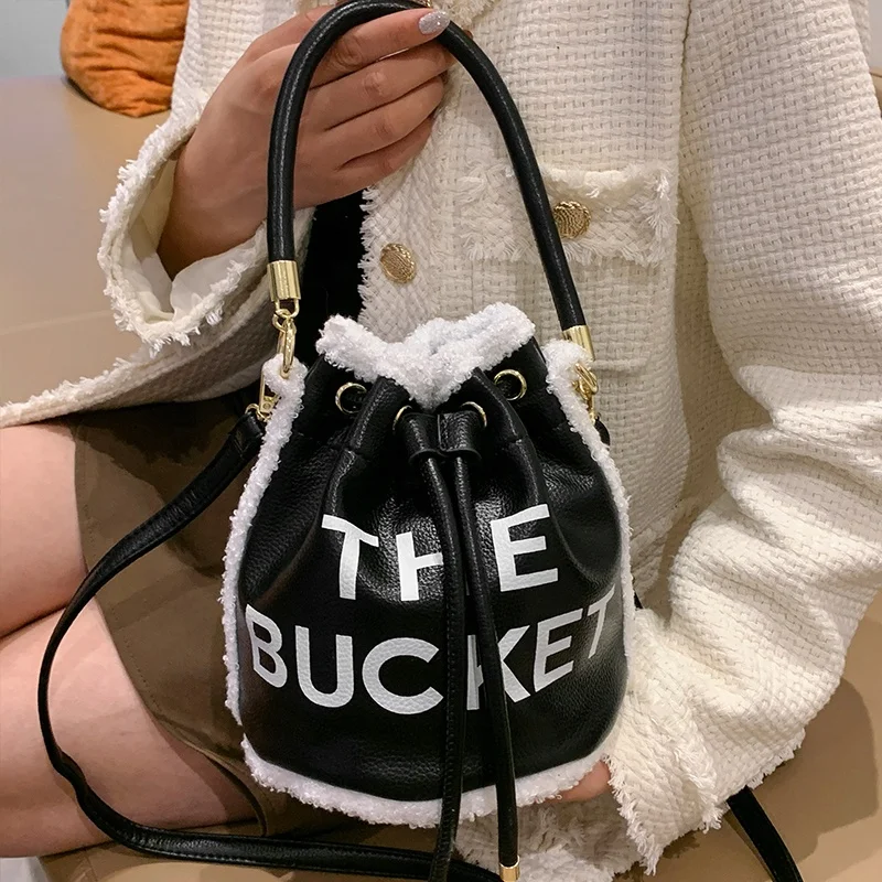 2022 Hot Selling Winter Fashion Designer Ladies Bucket Purse Small Ladies Handbag Luxury Women Hand Bags