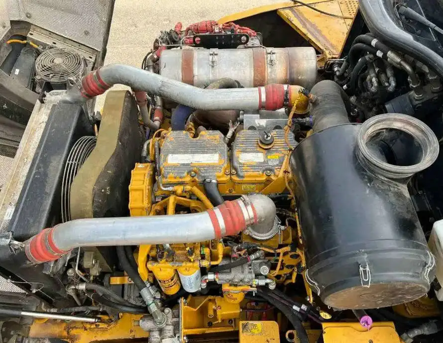 Used 740B Articulated truck Original USA 40 Ton Loading  Machinery Mining dump truck for sale