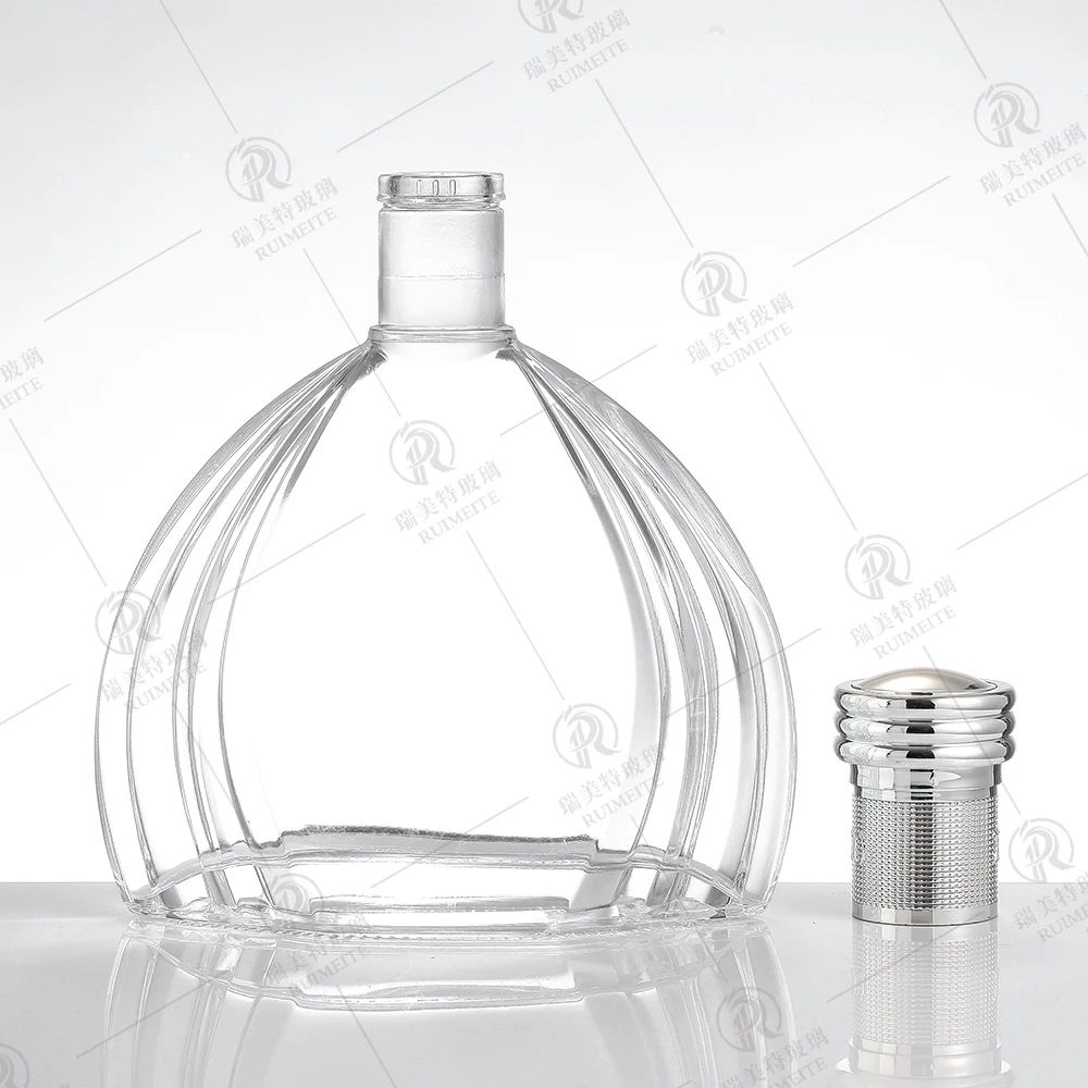 hot chinese products of 500ml 750ml transparent empty XO glass bottles brandy bottles