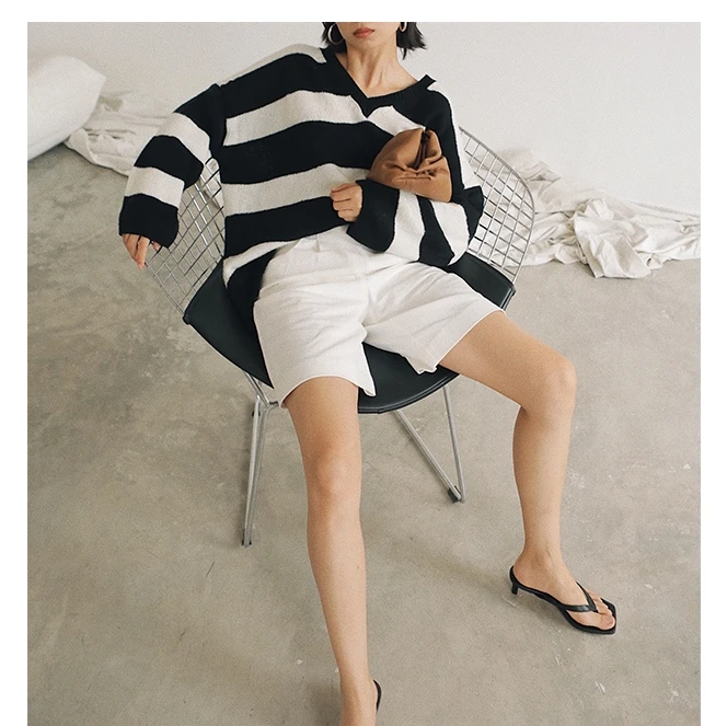 
OEM Factories New design Women sweaters V-neck relaxed Zebra Stripe comfortable long plus size Full Sleeve pullovers 