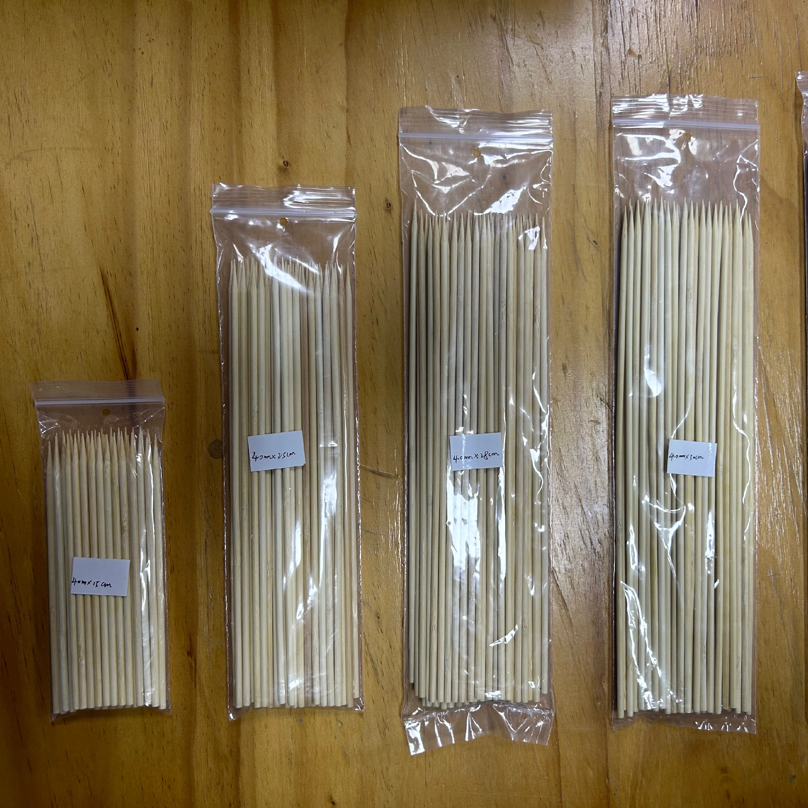 High Quality Custom Food Grade Bamboo Skewers for Kebab Barbecue Flat Round Wood Sticks Bag Packing Outdoor Meat Cleaning Usage