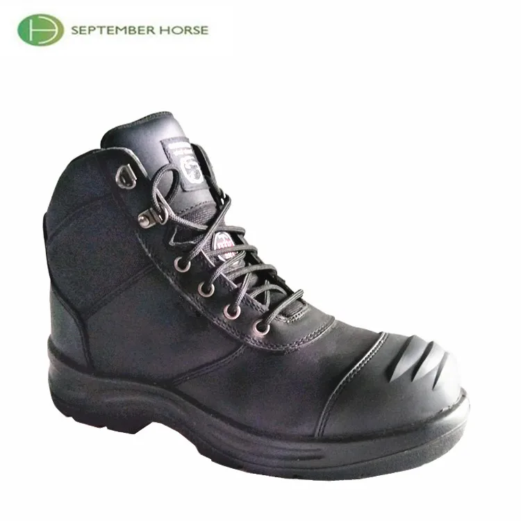 Popular oil and acid resistant safety shoes for working times