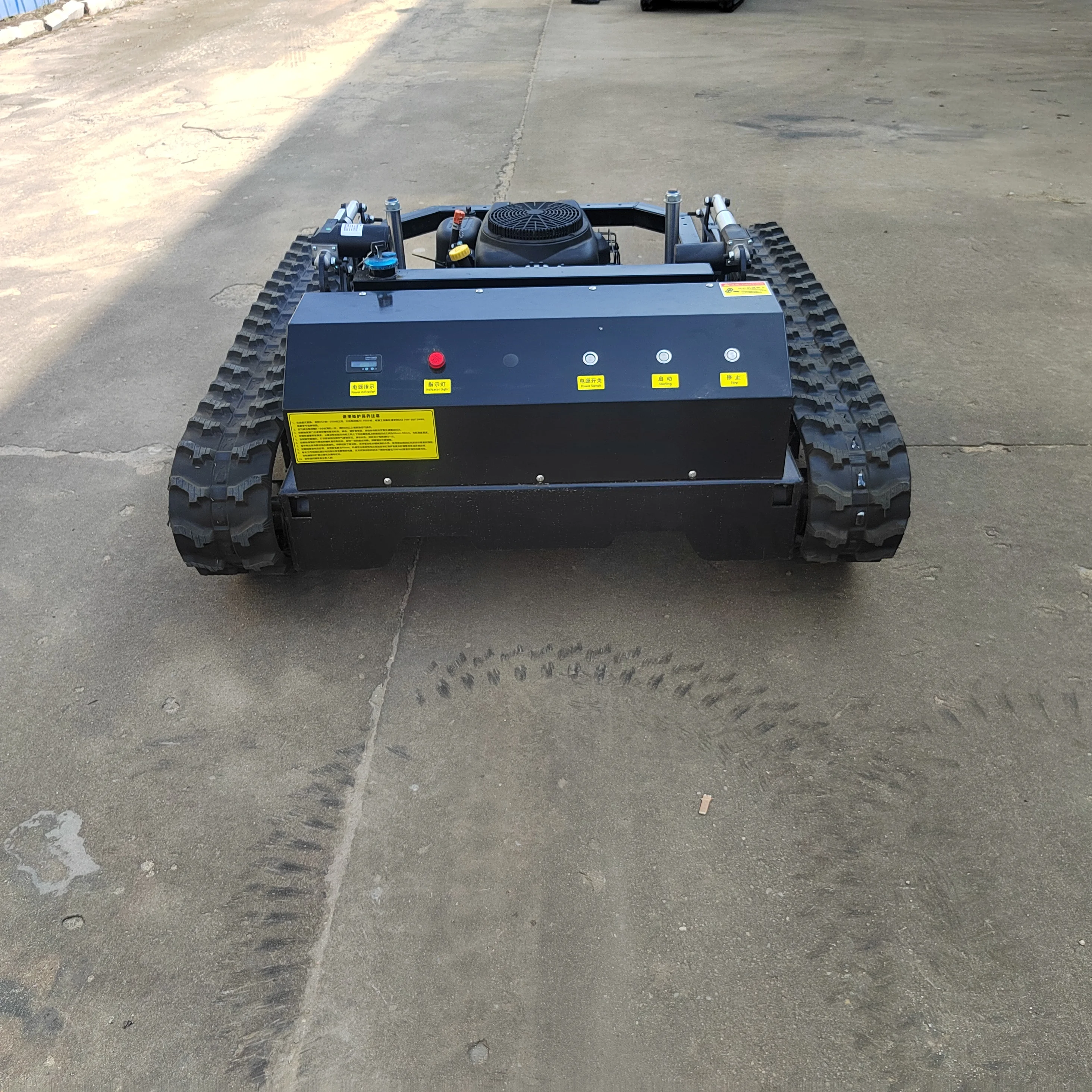 Remote control unmanned lawn mower Intelligent garden battery lawn mower robot automatic remote control lawn mower
