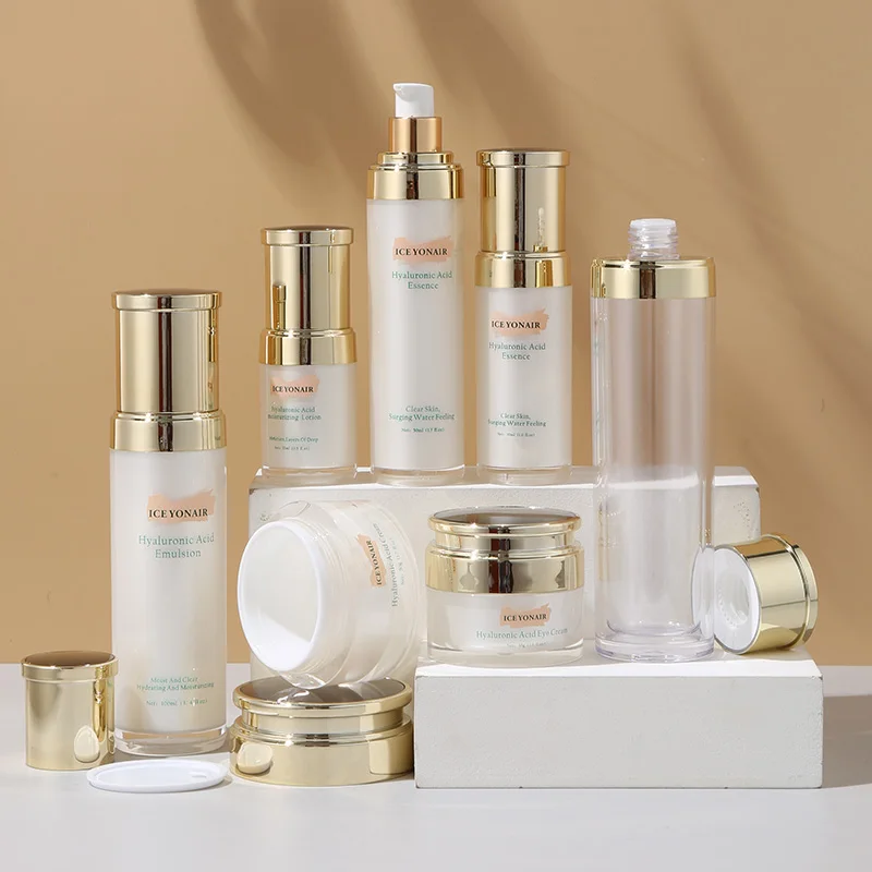 15ml 30ml 50ml 100ml 120ml 30g 50g Luxury gold plastic pressured pump spray acrylic airless cosmetic bottle series for skin care