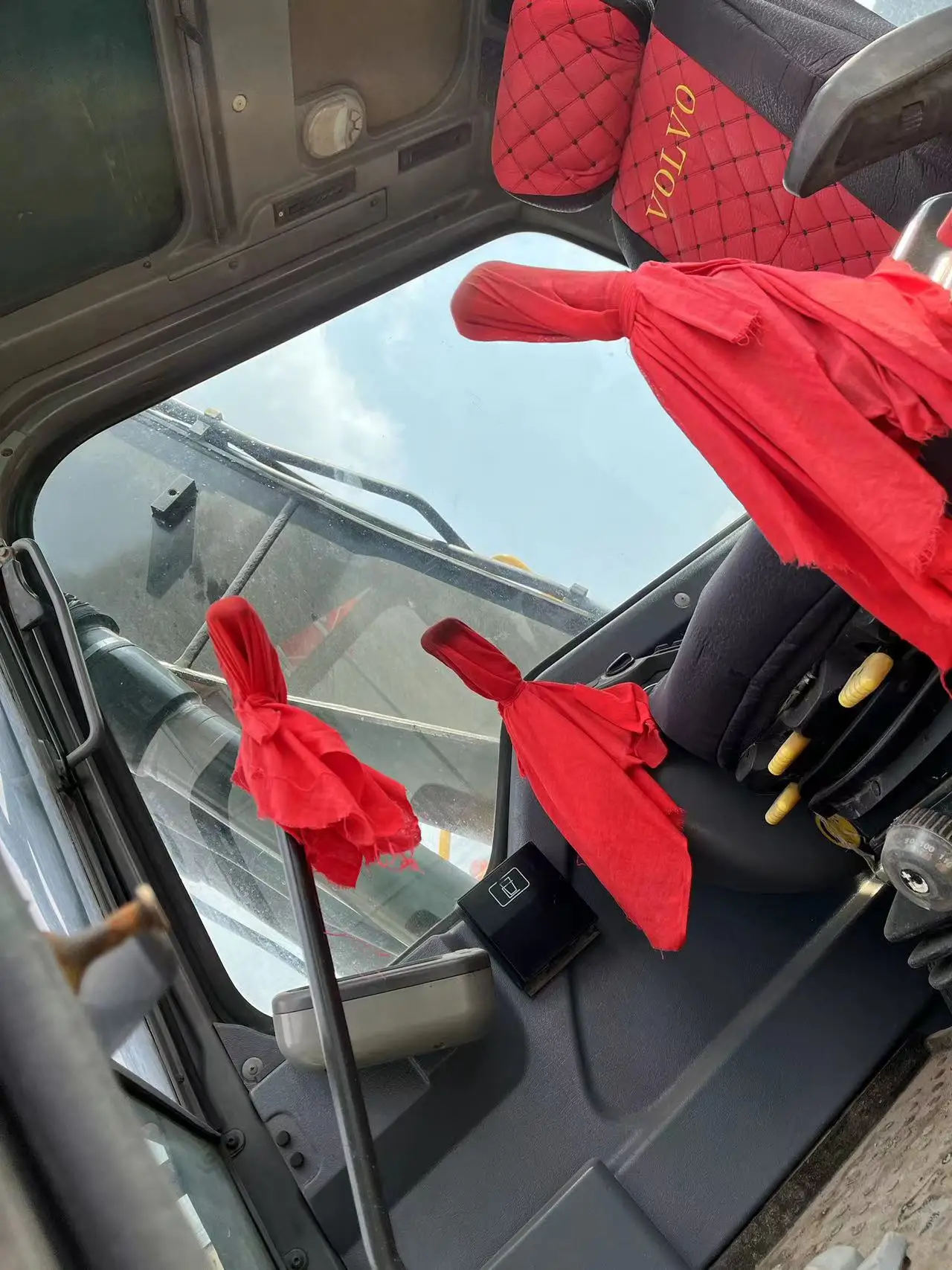 Used Excavators 14ton Second-hand Crawler Mining Digger EC140D EC480D Volvo Used Excavators