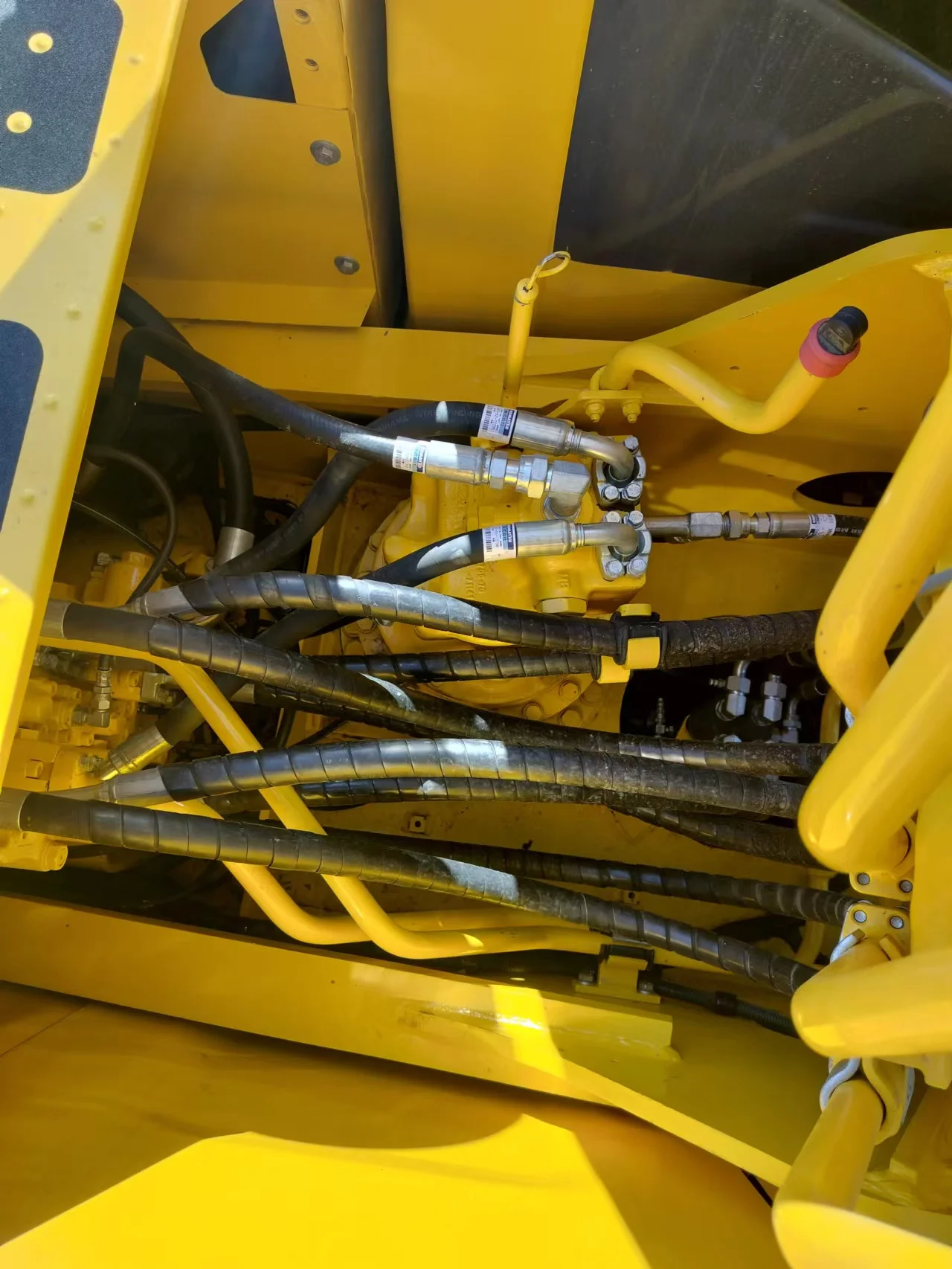 Original Komatsu excavator Komatsu PC200 350 300 high grade Komatsu PC200 Used Excavator hot in sale