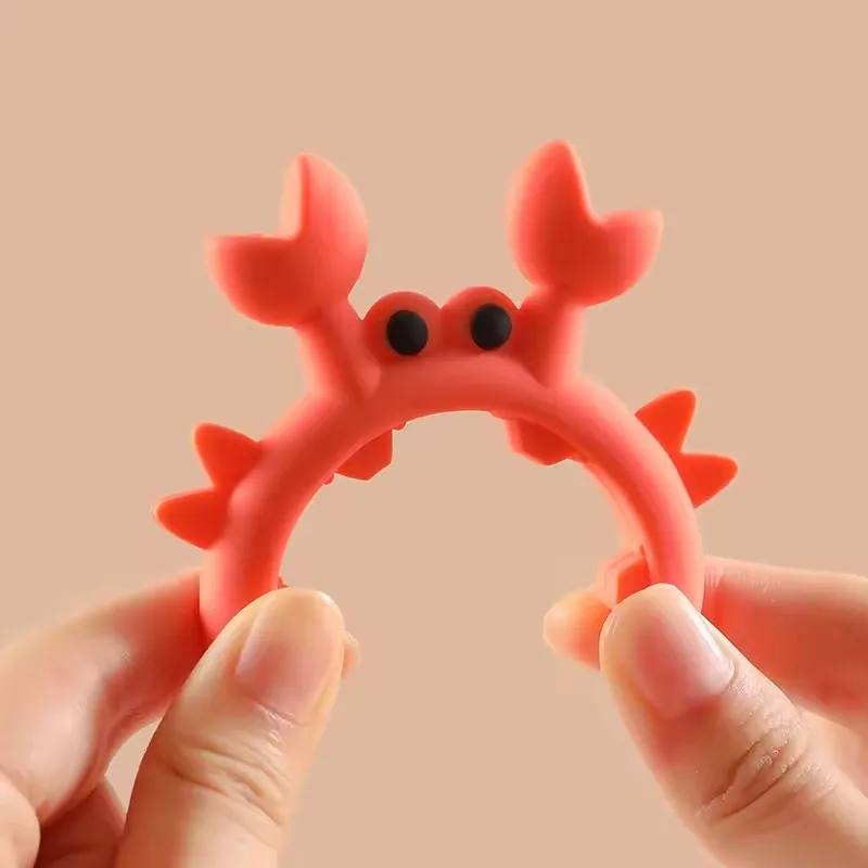 Home Kitchen Use Crab Shape Silicone Spatula Rack and Soup Spoon Holder Pot Edge Clip Anti-Overspill Rack