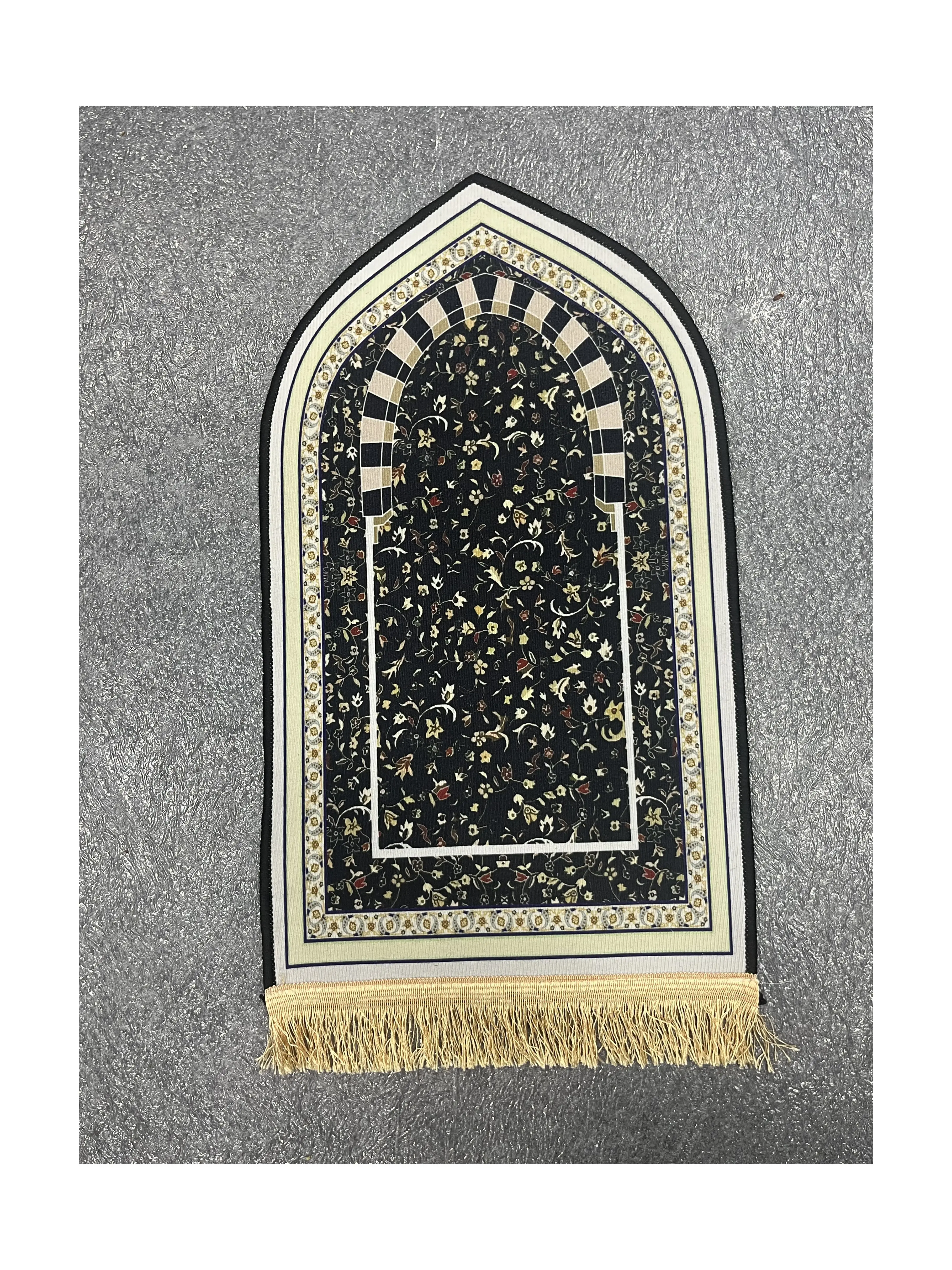 Muslim Prayer Rug Mat for Men and Women Comfortable and Soft Prayer Rug High Quality Prayer Carpet