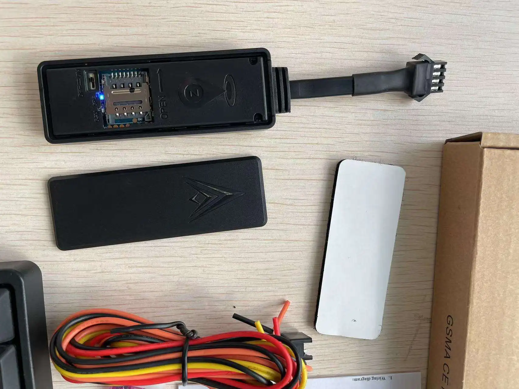 Factory Price  GSM GPRS GPS Tracker Car Vehicle Tracking Locator Equipment EH002 Gps Tracking Systems Manufacturer