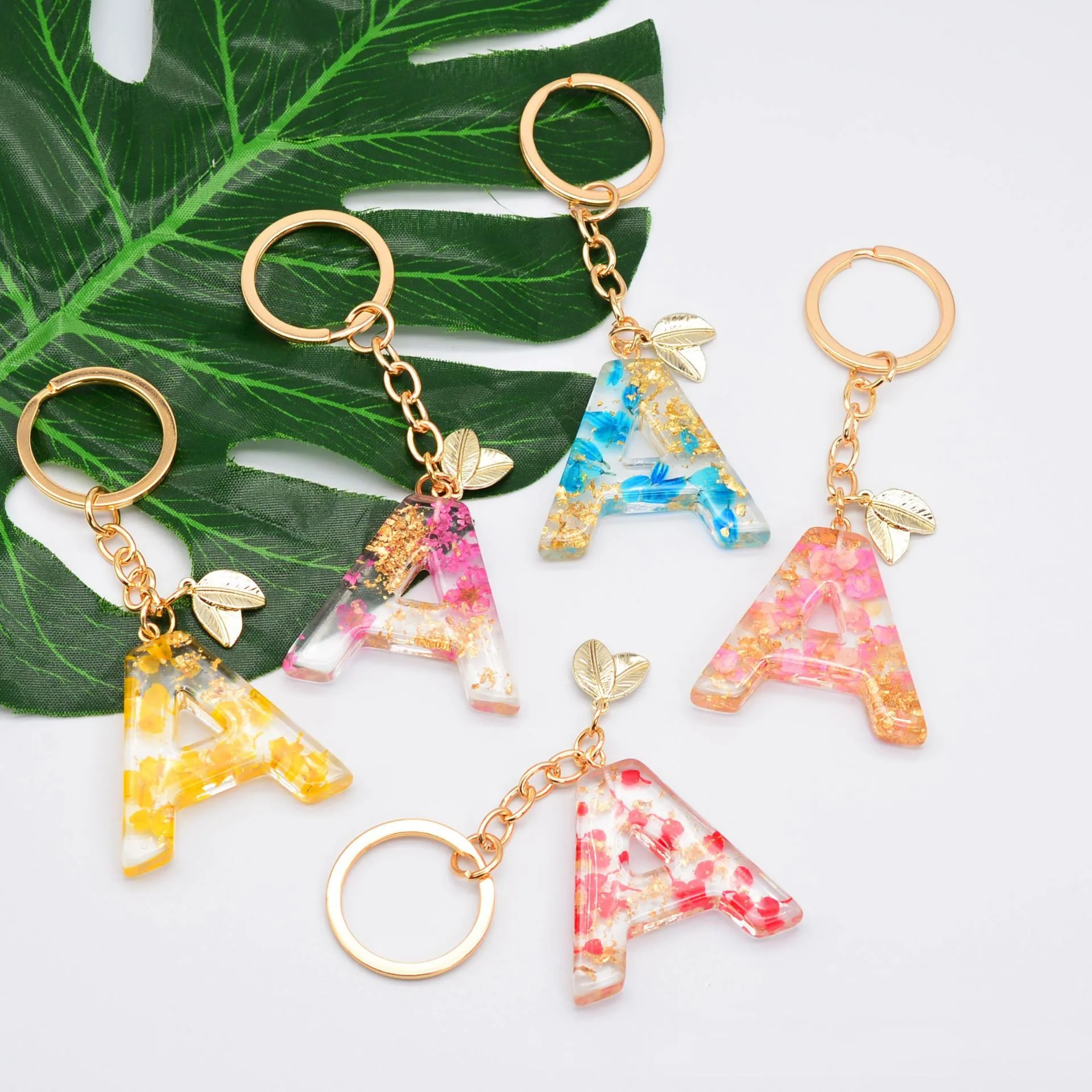 26 Alphabet English Word Custom Initial Keychain Gold Letter Acrylic Keychain Resin Keyring Bridesmaid Gift Handbag Charm