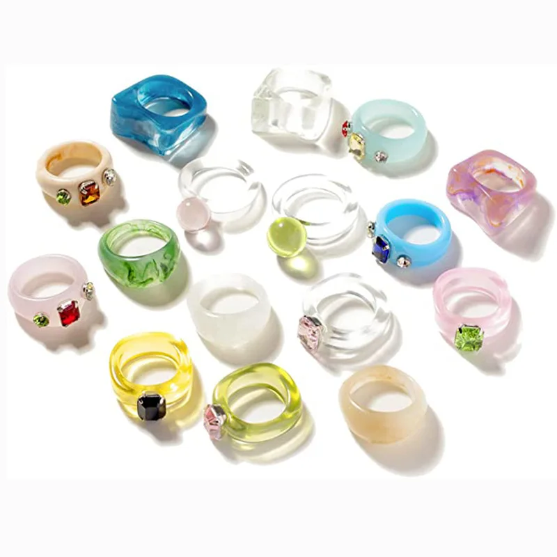 Resin Rings for Women Retro Acrylic Colorful Chunky Rings Pack Clear Plastic Gem Rhinestone Bands Diamond Finger Ring for Adult