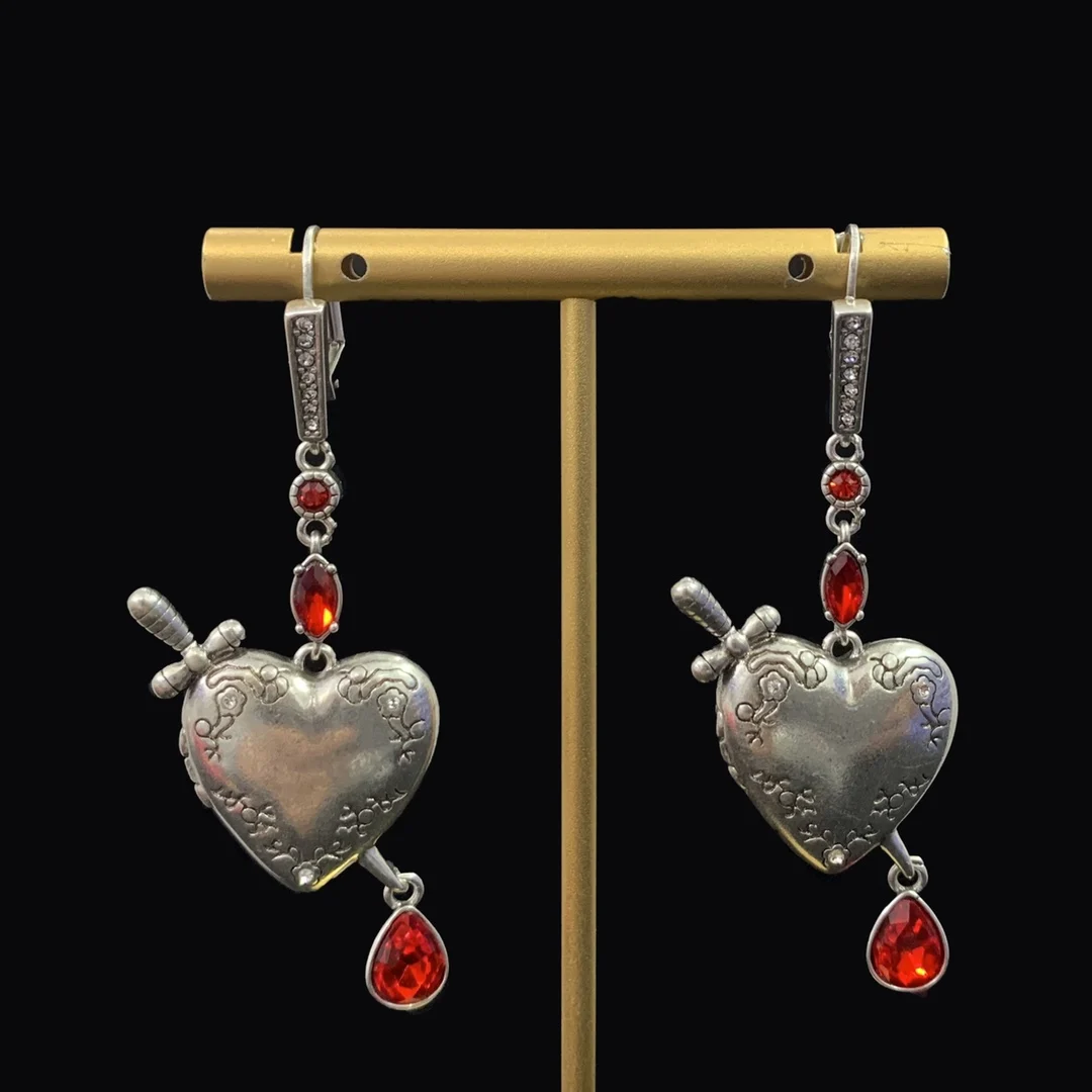 Alexander McQueens Cross border new product ins 925 silver heart inlaid zircon two-color earrings Halloween jewelry gift