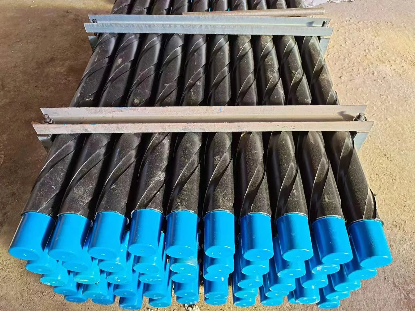 Geological exploration auger drilling pipe for mining soil core sampling spiral drill rod matched