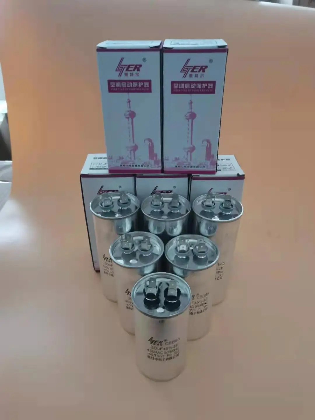 Spot wholesale starting capacitor 35uf AC motor capacitor