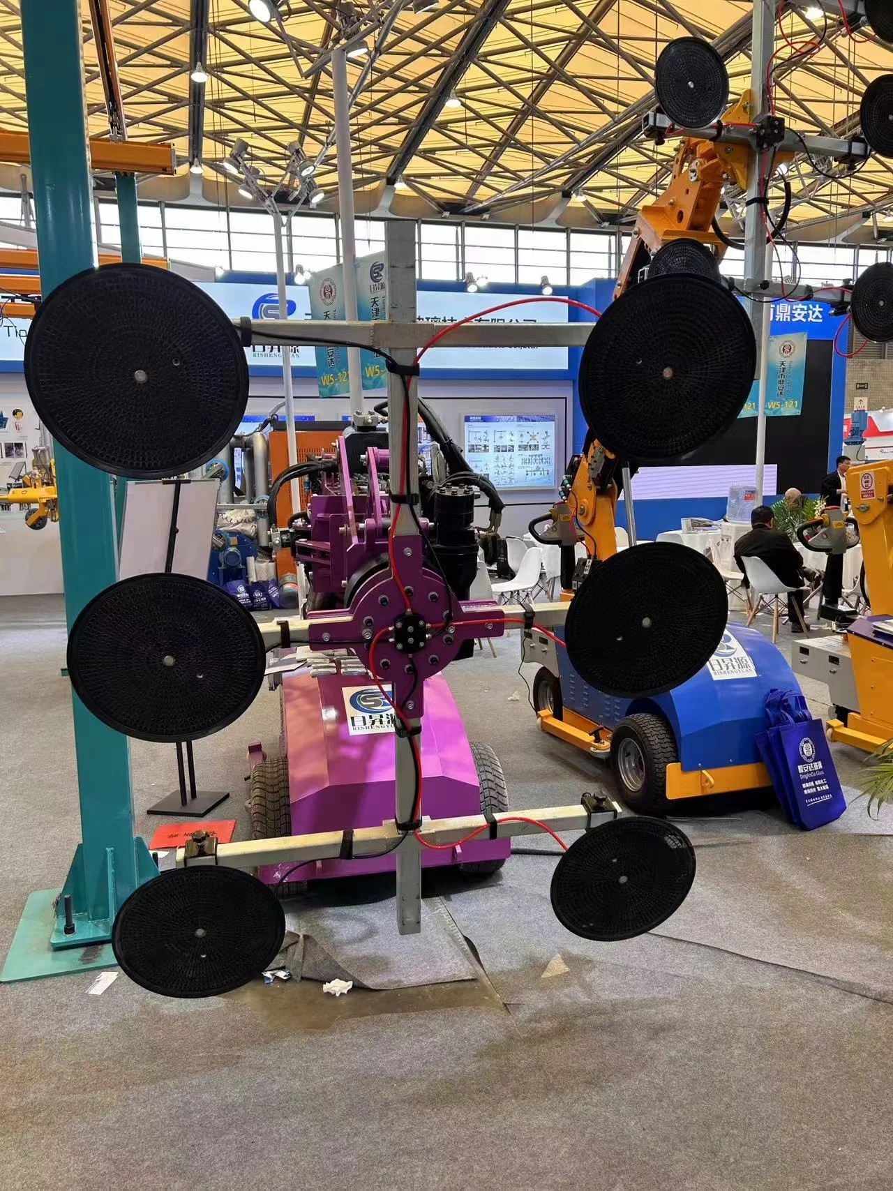 Hot Sale Electric glass lifter sucker truck, automatic glazing robot, large size glass install and move equipment