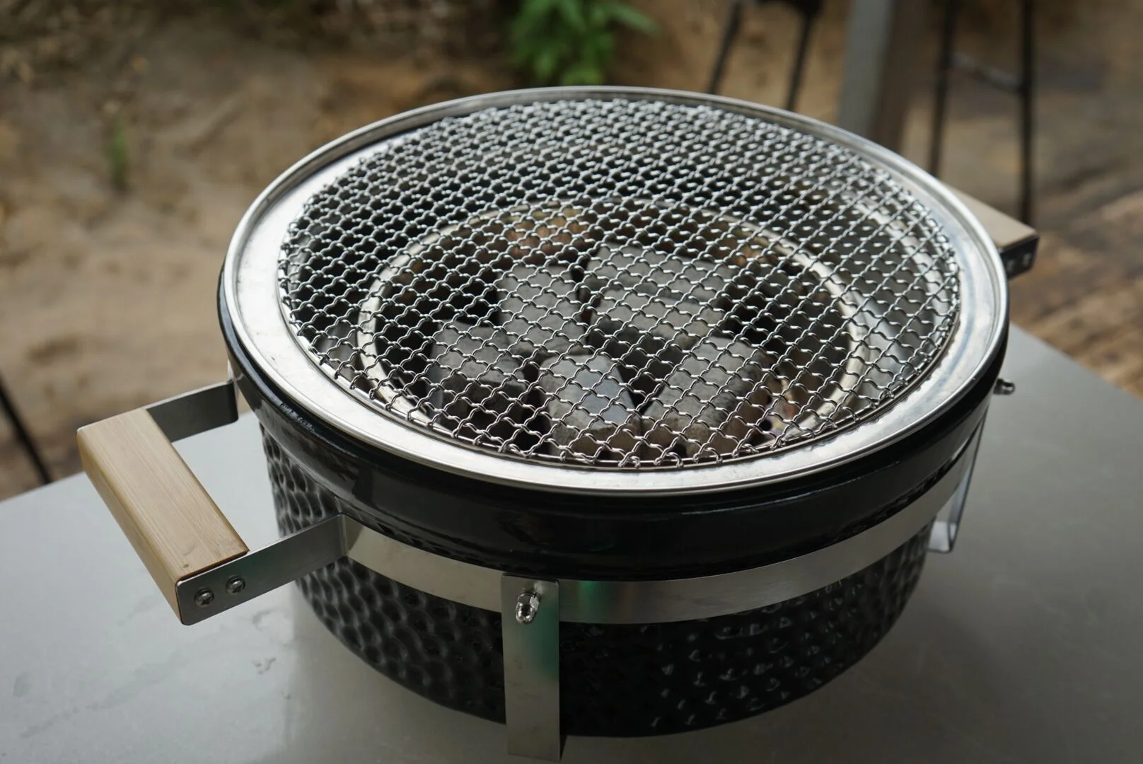 MCD factory direct sales indoor portable Round Japanese table  ceramic kamado bbq