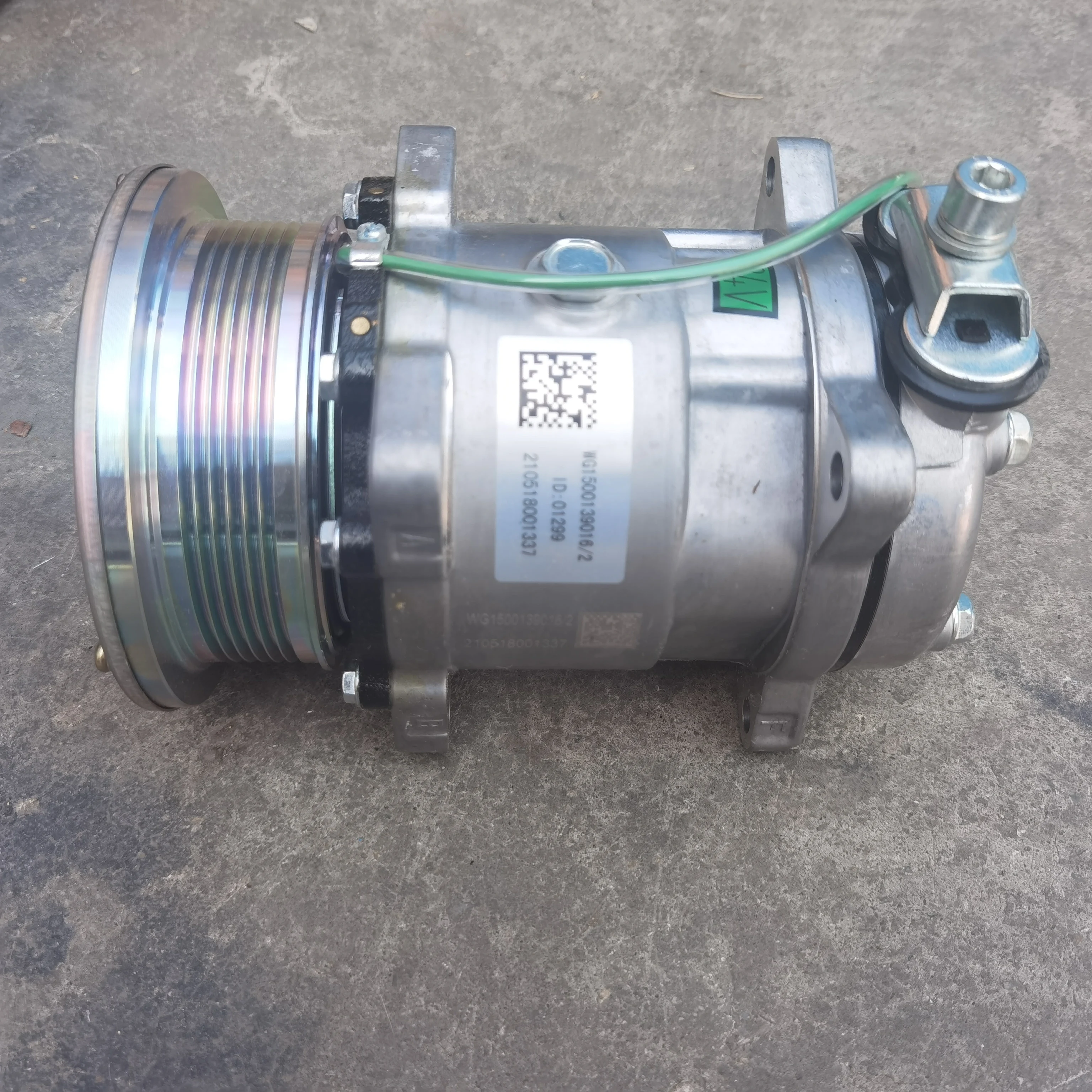 WG1500139016 Compressor assembly  Air Conditioning AC Compressor For Sinotruk Howo Parts