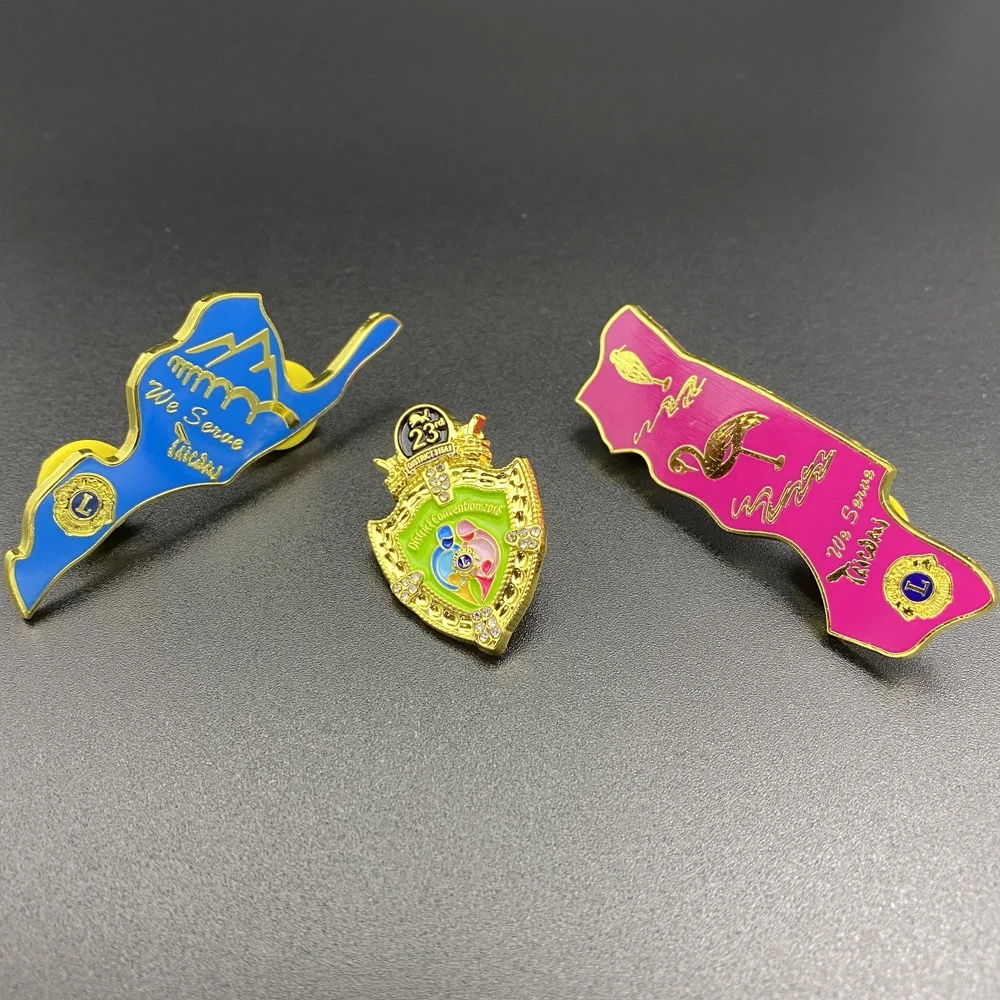 Красочная жесткая эмалированная булавка для лацкана, Золотая позолоченная булавка для игральных карт, булавка для воротника