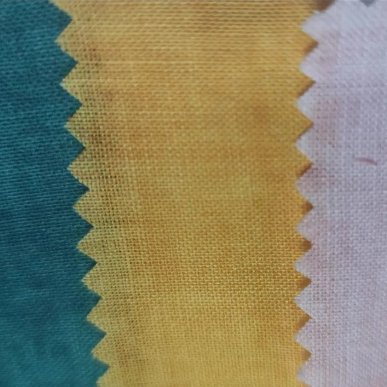 Ramie/cotton Fabric in Stock.Hot Selling Hemp Two-tone Chambray Style Colorful Cotton Soft Yarn Dyed Slub Linen Shirting Fabric
