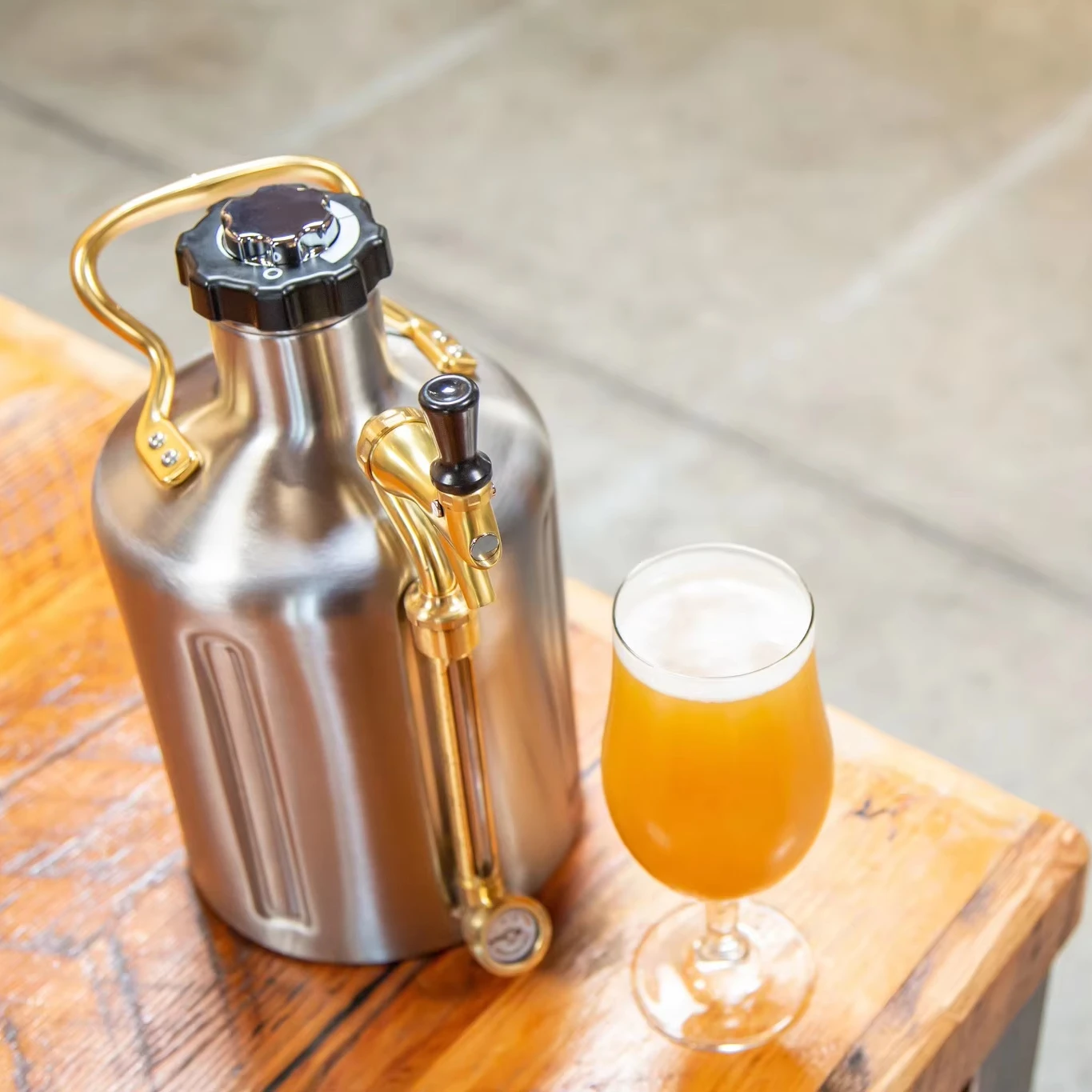 Заводская цена Высокое качество 128 унций из нержавеющей стали мини-бочонок для пива газированный под давлением