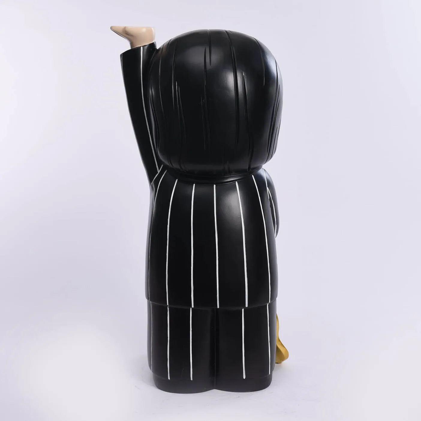 Room Storage Candy Cosmetics Resin Painter Large Size Statue Stylish Home Decor with Iron Tray