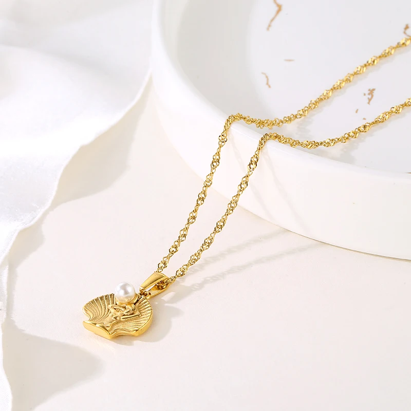 18K Gold Plated Stainless Steel Personalized Female Body Jewelry Women Creative Human Body Pearl Pendant Necklace