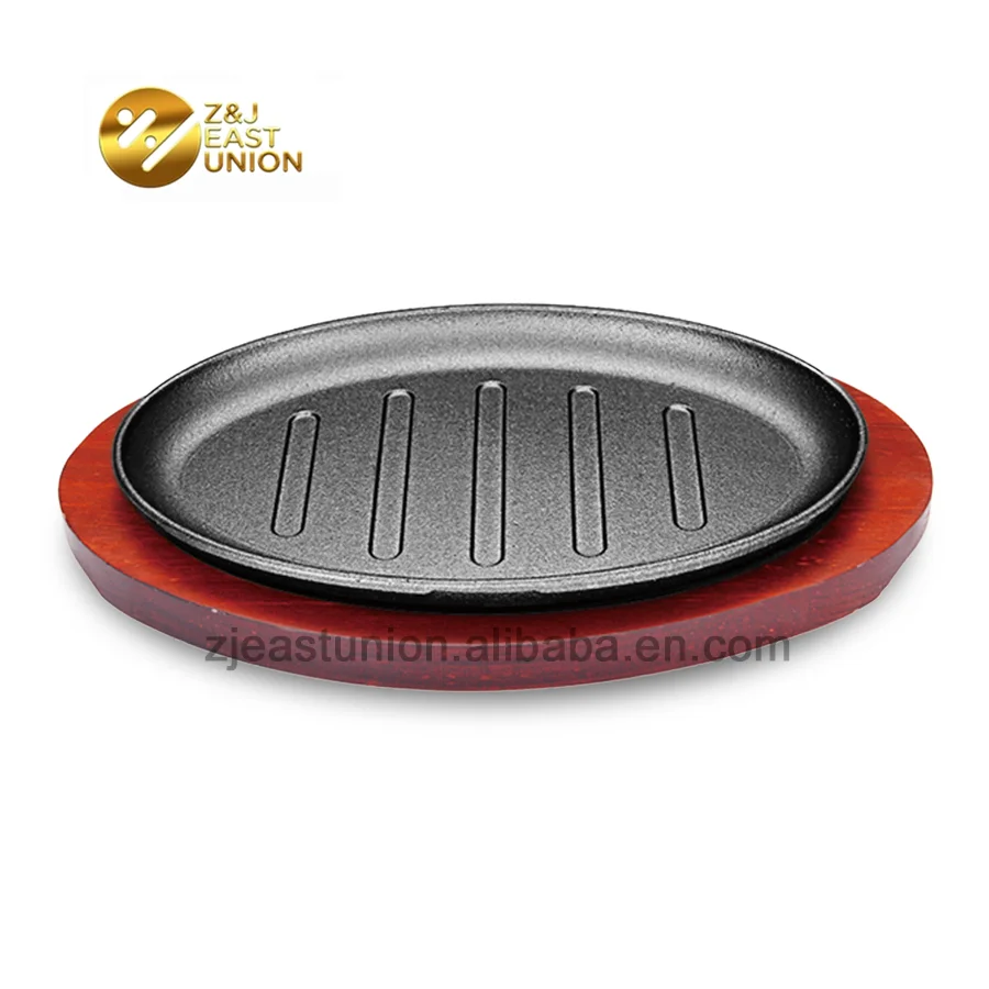 Christmas Round Cast Iron Sizzling Hot Plate Sizzling Platter Induction With Wood Tray Branding Handle
