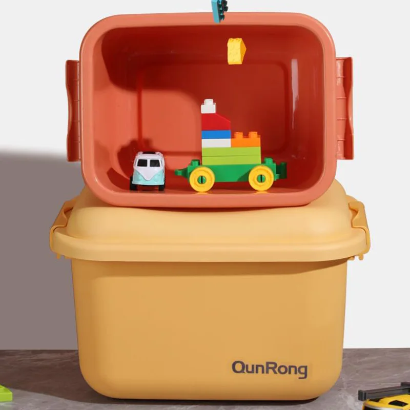 China Oem Wholesale Household Storage Stackable 3l-30l Good Price Plastic Storage Box With Lid And Wheels