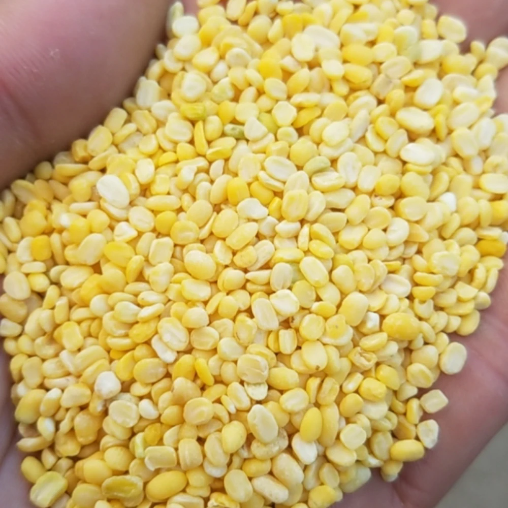 
green mung bean splits peeling mung bean 