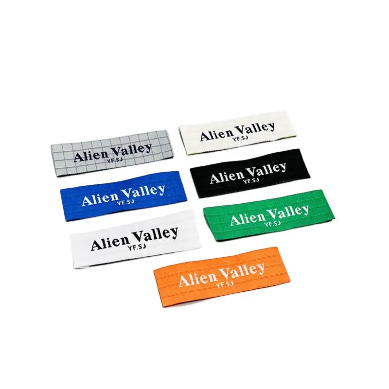 Factory weaving mechanism to create high quality brocade woven label clothing custom logo clothing label