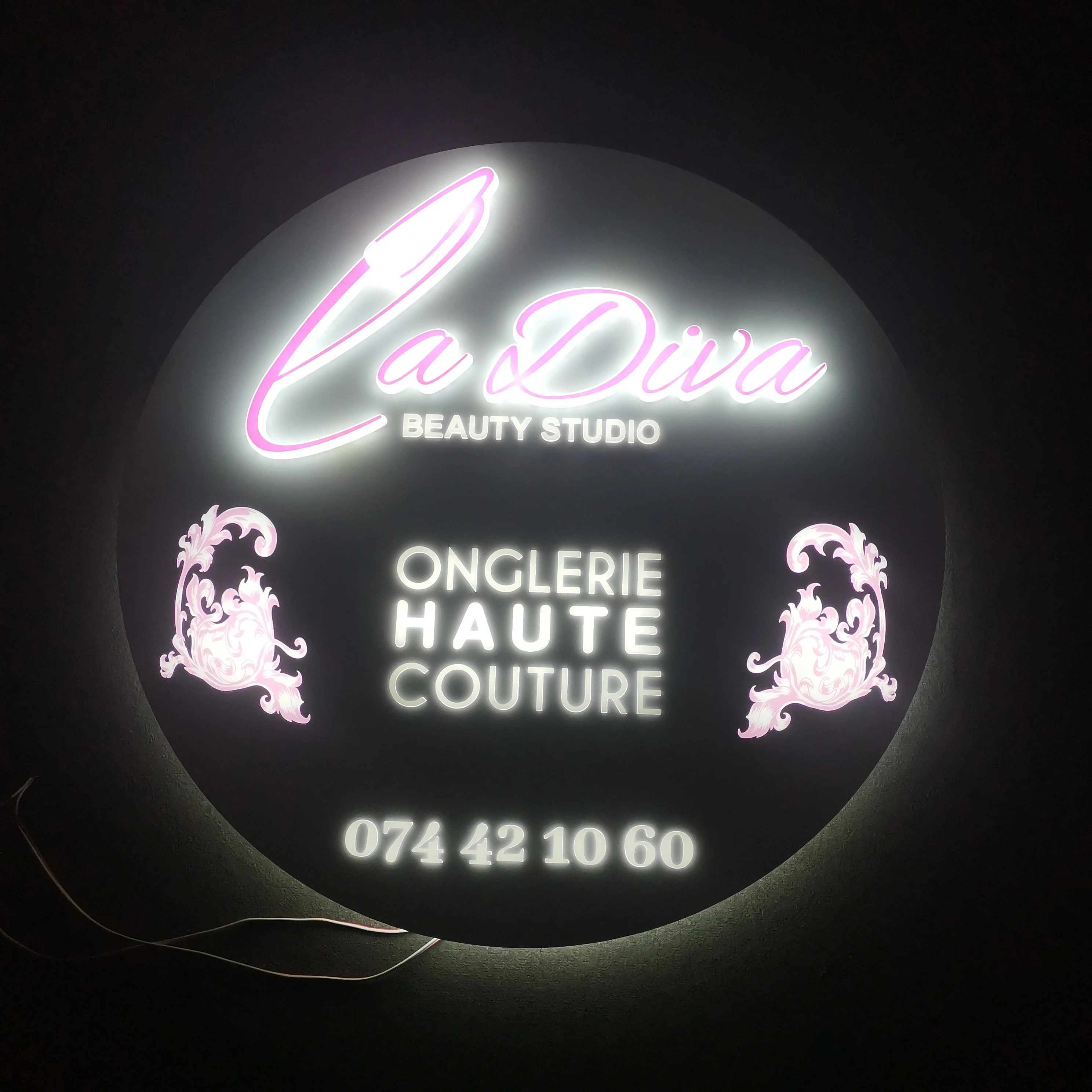 Custom Patterns Wall Outdoor Advertising Shop Backlit Led Light Box Signage Acrylic LED Front Sign