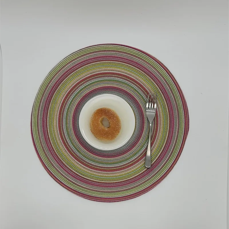 Uniquely Designed Customisable Eco-Friendly PP/PC round Placemats Personalised Heat-Resistant Non-Slip Table Pads