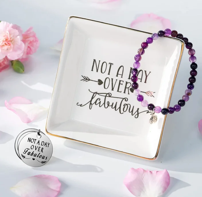 Promotional business Birthday women gift set box wedding parties spa basket personalized scented candles gift set for women