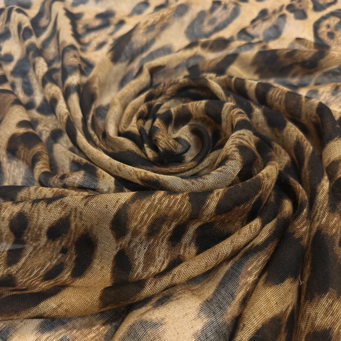 New arrivals stylish long voile hijab headscarf shawl Islamic Muslim women print leopard hijab