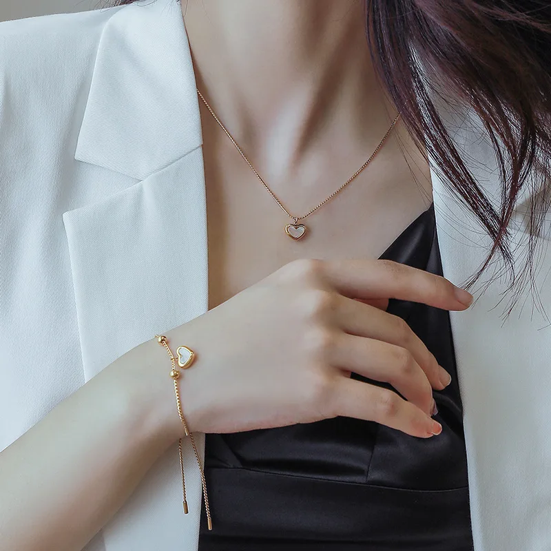 Stainless Steel Plated 18K Real Gold Trend Korea Style Peach Heart  Tarnish Free Bracelet