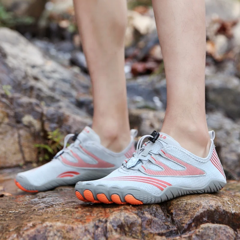 Light Fashion Rubber Big Size 36-47 Non-Slip Unisex Sports Water Beach Shoes For