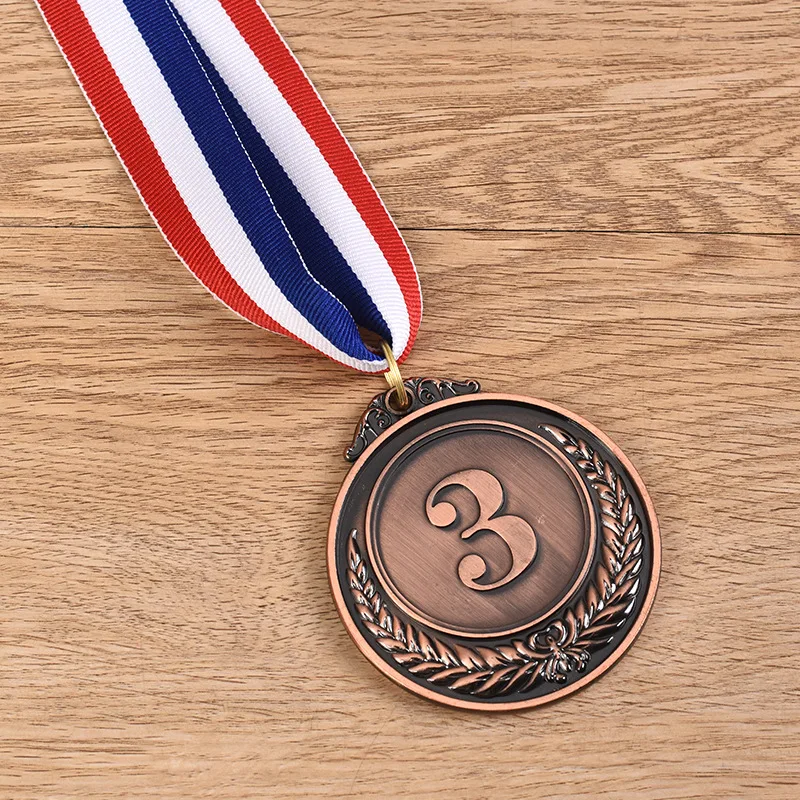 Custom Gold Award Badminton Baseball Basketball Marathon Running Challenge Sport Medals 3D Sport Football Soccer Metal Medal