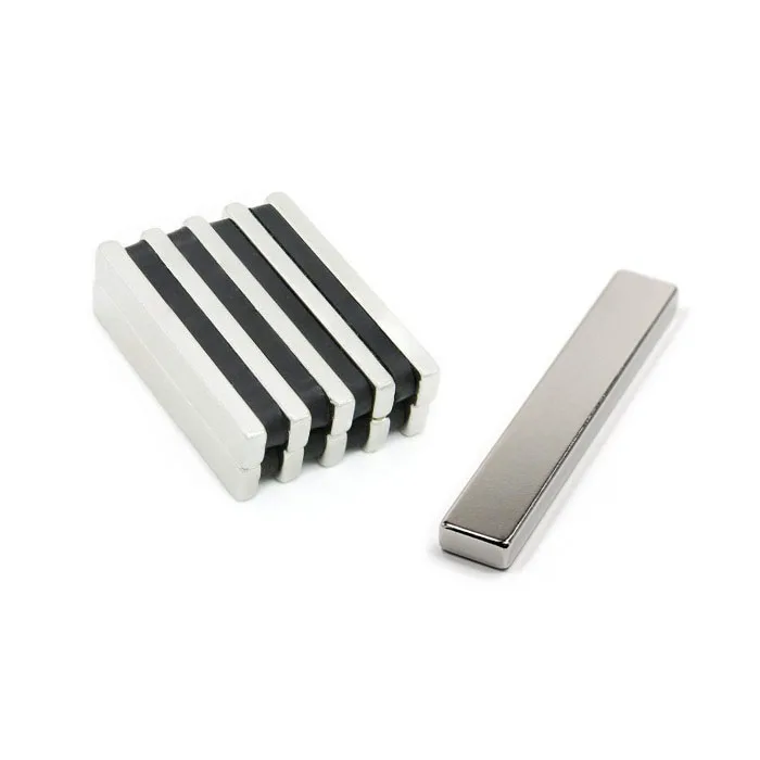 Super Strong Magnetic Material Customized Sintered N52 Rare Earth Magnets
