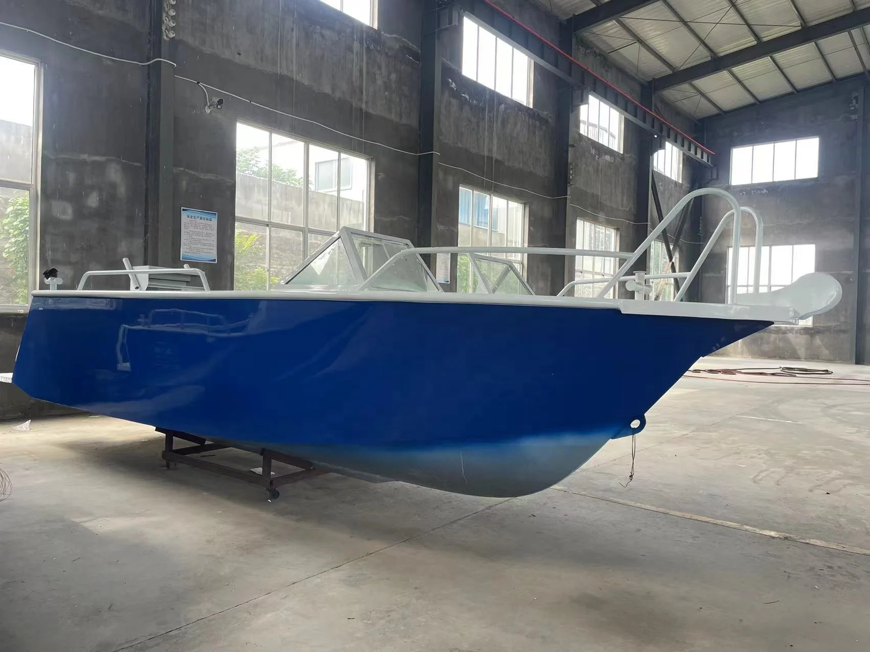6.5M China Manufacturer Aluminum Hull Fishing top Bass Boat With Center Console For Sale