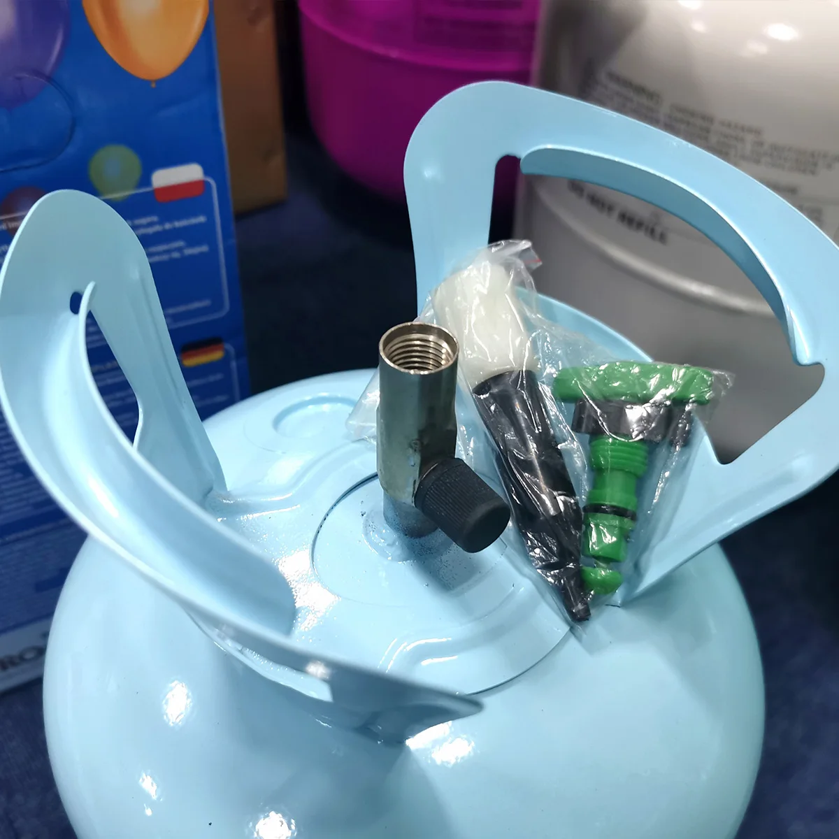 Wholesale and retail factory sell portable disposable balloon helium tank and balloons