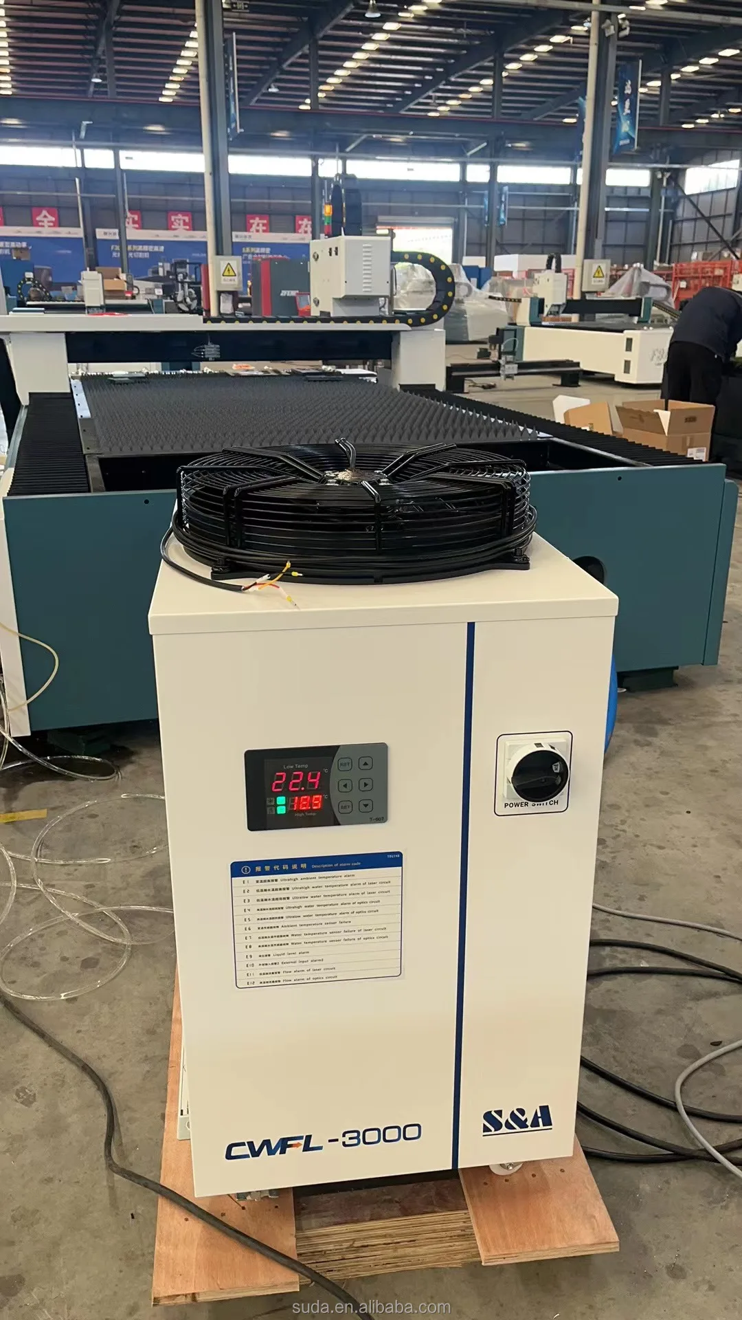 Волоконный лазер 1.5kw 3kw 6kw для резки листового металла с конкурентоспособной ценой
