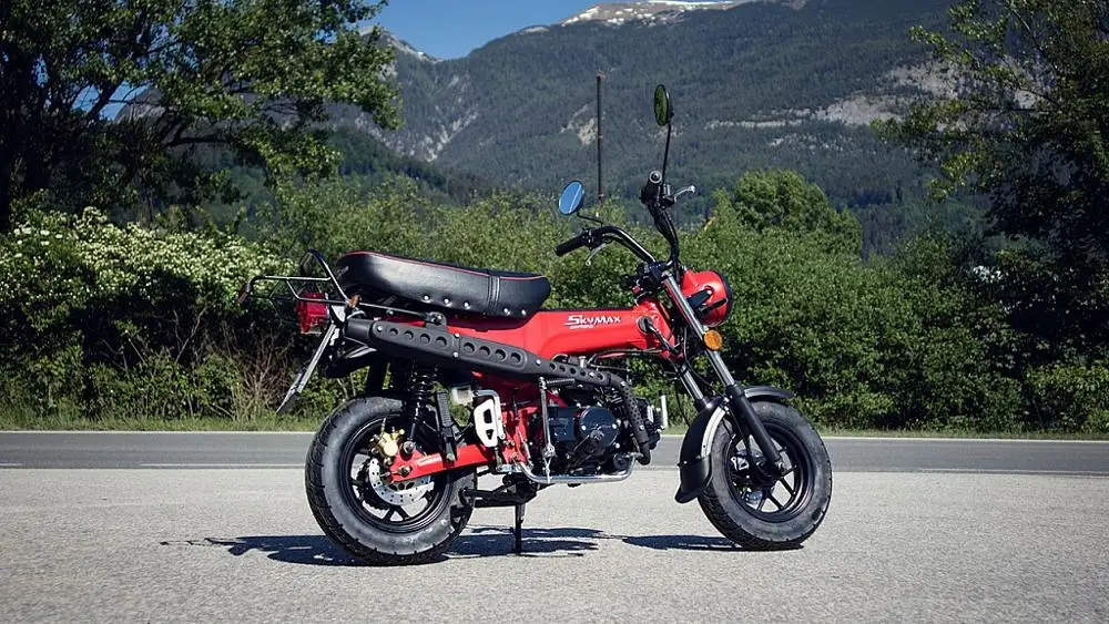 
SKYTEAM E5 E4 50cc 125cc SKYMAX Fuel injection dax motorcycle(EEC E5 E4 APPROVAL) with NEW 5.5L BIG FUEL TANK 