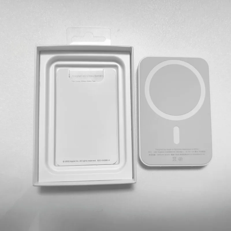 Newest For Battery Pack QI Mag-safe 5000mAh Power Bank 5w Wireless Charger With Mag-netic for iphone outdoor charging