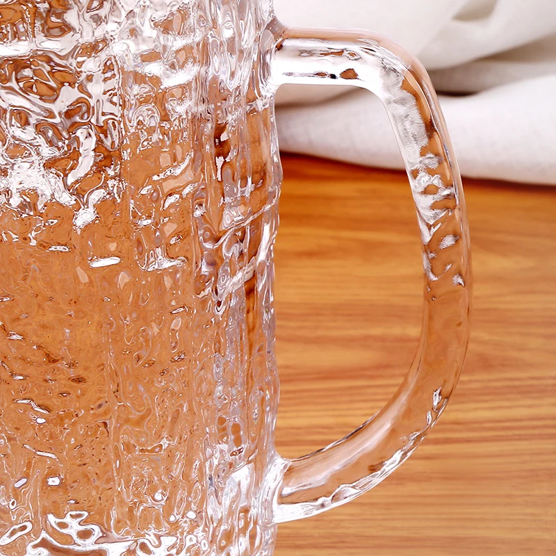 Simple glacier grain large capacity glass beer mug hammer grain handle cup household beer mug