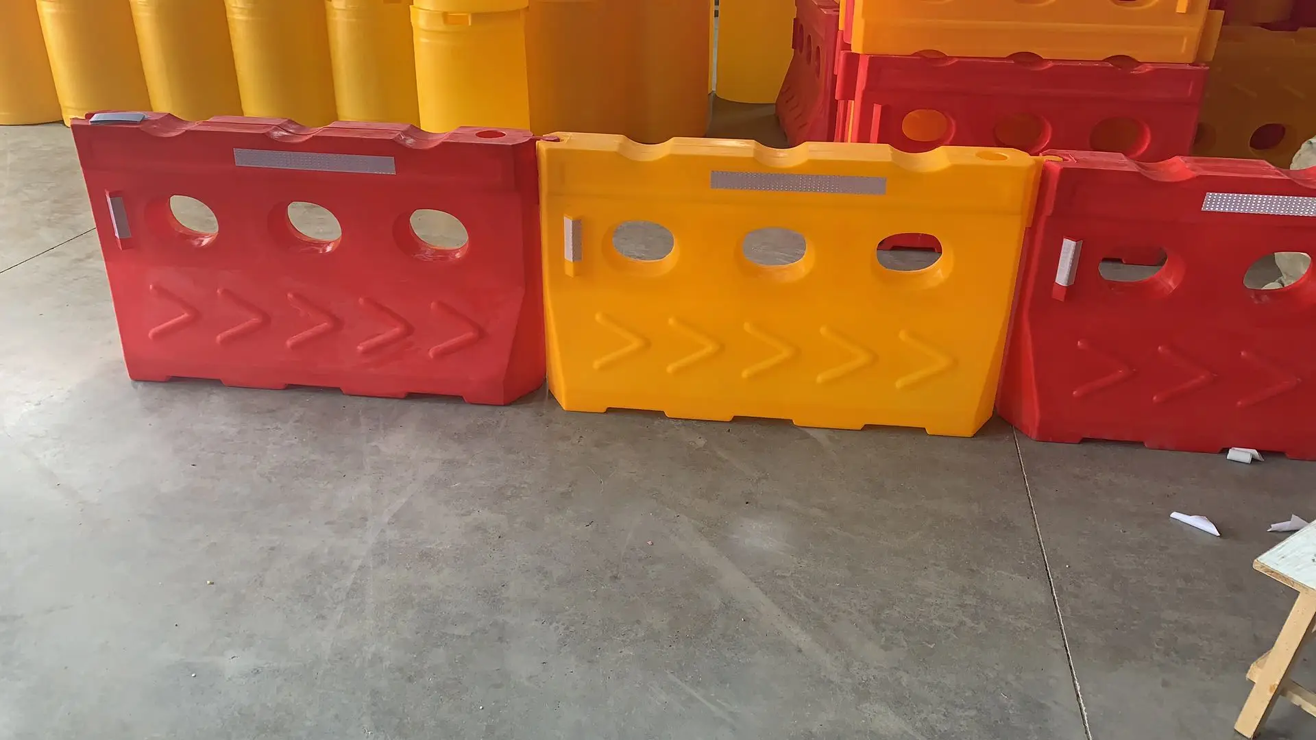 Popular Design Plastic Traffic Road Safety Jersey Barrier Water Filled  Barrier