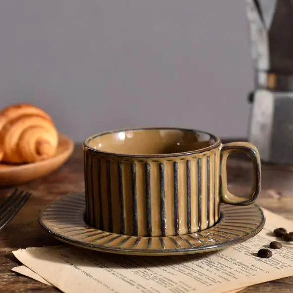 Practical low price Top Selling New Design Ceramic Coffee Cup Coffee Mug  Vintage Teacup and Saucer For Cafe Restaurant Home Hotel