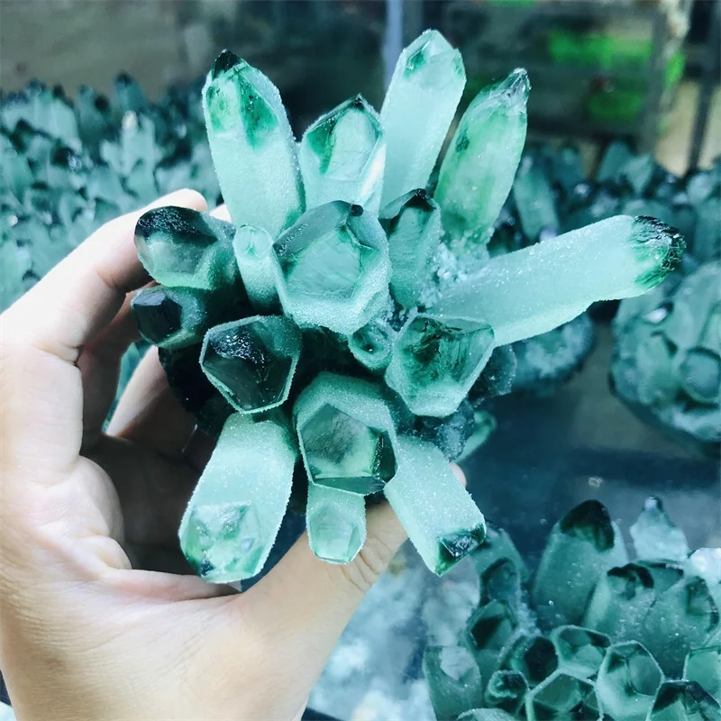 Ready to ship hot sale bulk Wholesale healing roughly Crystal Clusters Natural High Quality dark Green quartz point tower